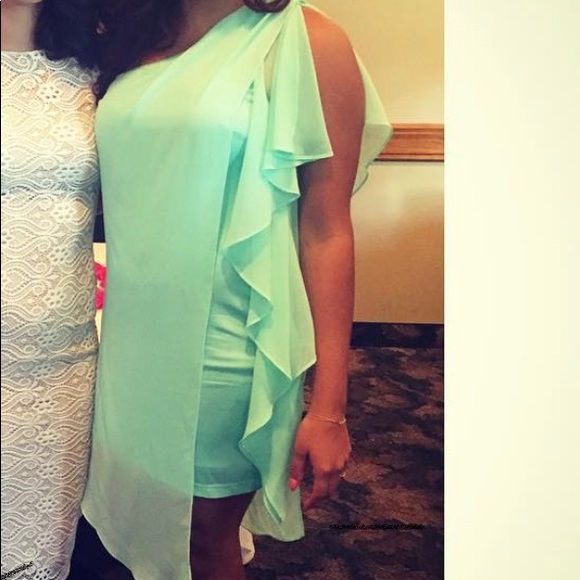 BEBE One shoulder DRESS aqua color medium - Picture 3 of 3